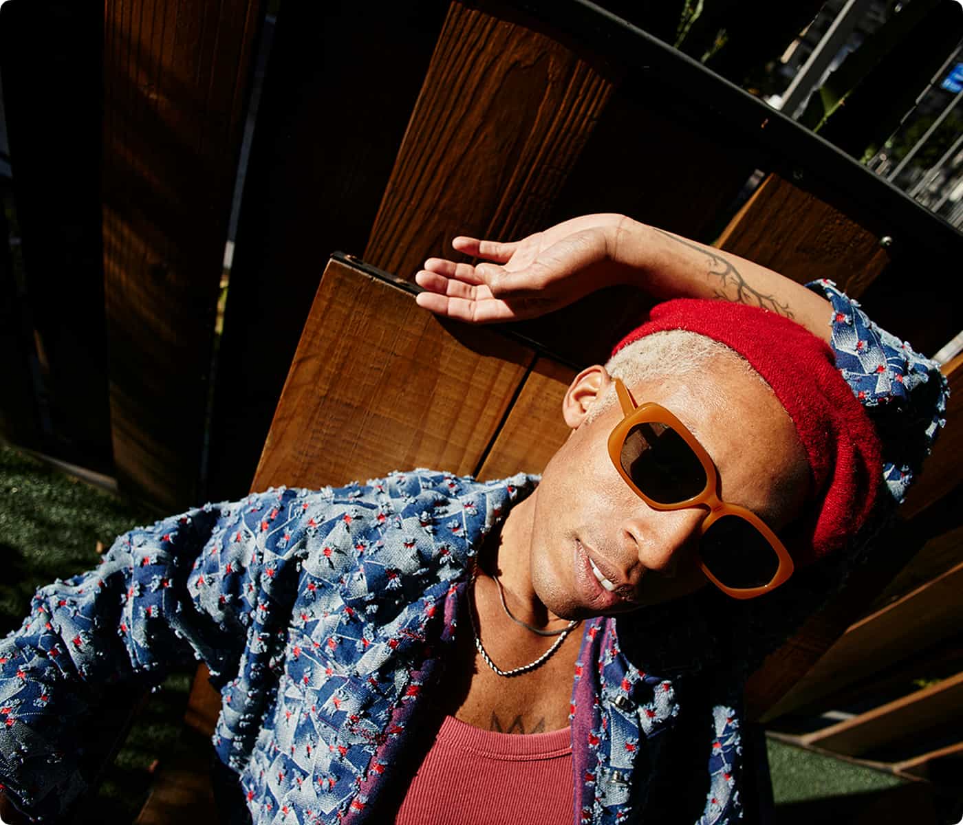 Hero banner - Premium products, trusted sources